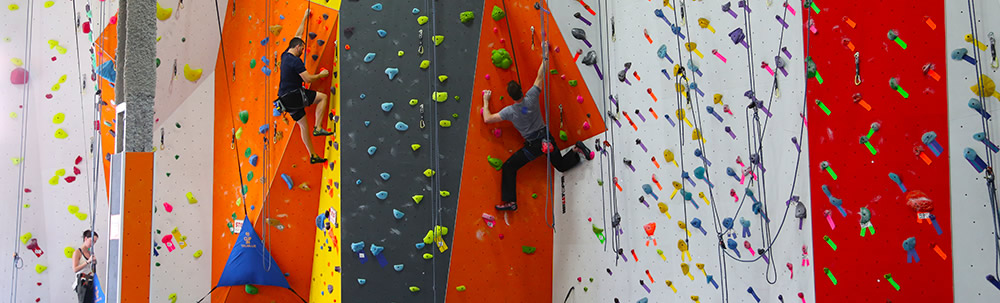 LIC Boulder Climbing Gym